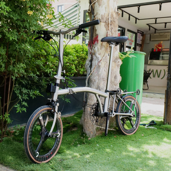 7 speed matte grey full titanium brompton.