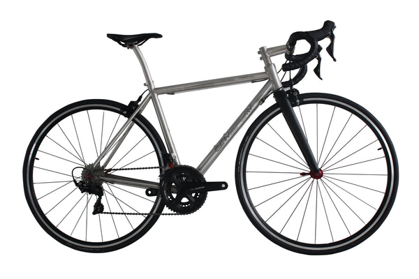 TITANIUM 700C ROAD BIKE