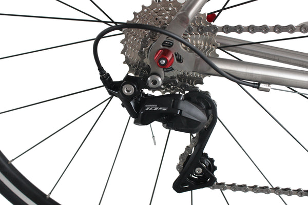 TITANIUM 700C ROAD BIKE