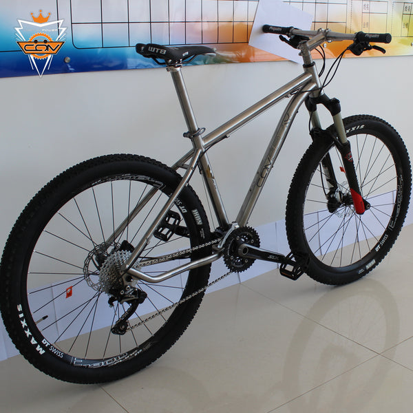 High-end titanium moutain MTB bike