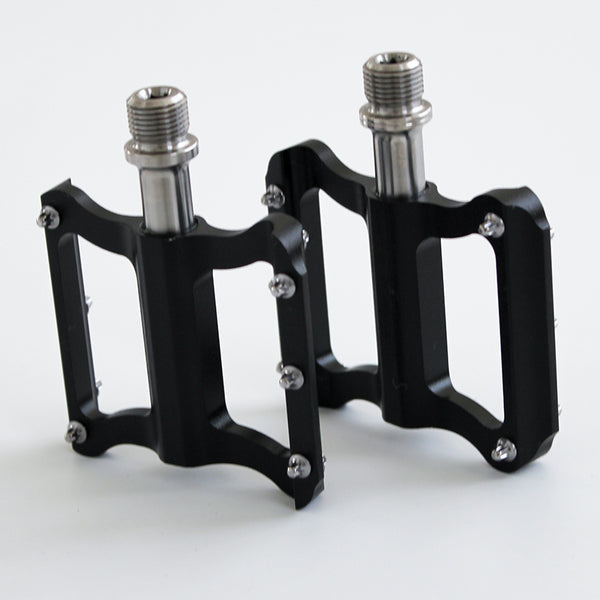 titanium pedal