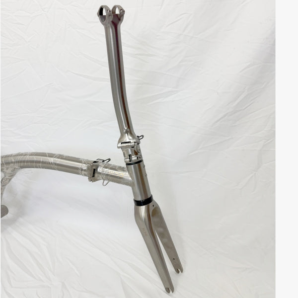 HEXATI T18 Full Titanium Frame Set – Pre‑Assembled DIY Kit | Brompton T Line compatible | Includes Headset, Suspension, Seatpost Clamp & E‑Hook