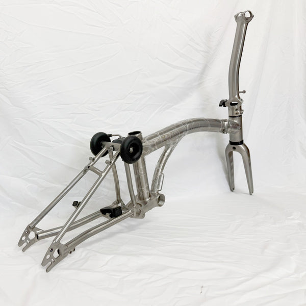 HEXATI T18 Full Titanium Frame Set – Pre‑Assembled DIY Kit | Brompton T Line compatible | Includes Headset, Suspension, Seatpost Clamp & E‑Hook