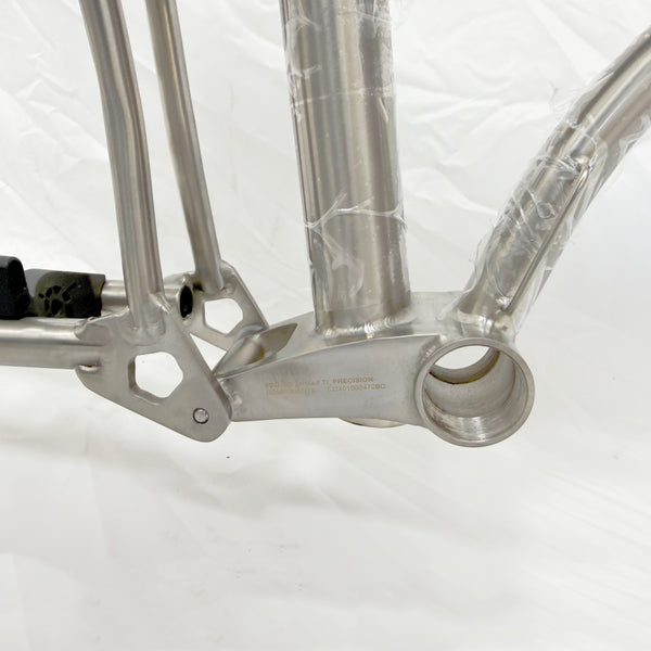 HEXATI T18 Full Titanium Frame Set – Pre‑Assembled DIY Kit | Brompton T Line compatible | Includes Headset, Suspension, Seatpost Clamp & E‑Hook