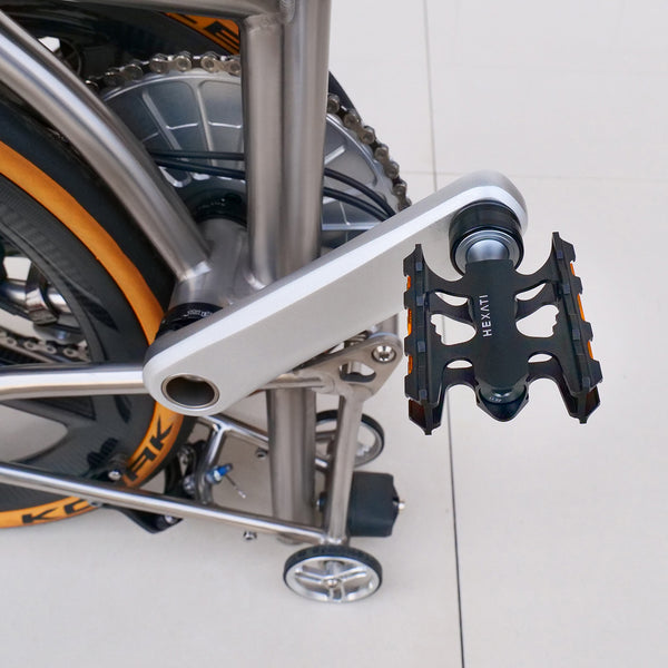 hexati Left-Side Quick-Release Pedals – 275.5g – Nylon Composite Body with Chromoly Steel Axle – Safety Reflectors Included