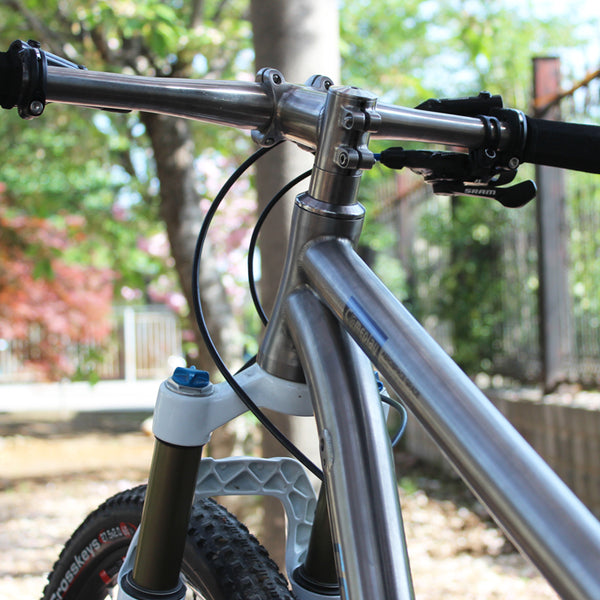 COMEPLAY custom gr.9 ti3al2.5v titanium bike  flat handlebar